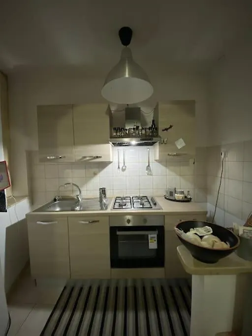 Fifthy House Apartment Palermo 0*,